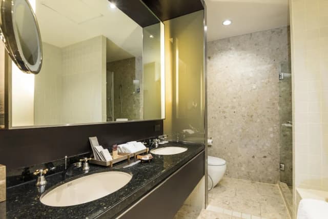 엠포리움 스위트 바이 차트리움-Three Bedroom Premier Suite-13