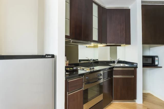 엠포리움 스위트 바이 차트리움-Deluxe King-7