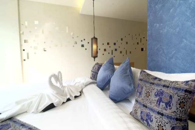 타패 게이트 빌라-Deluxe King Room with Bathtub-3