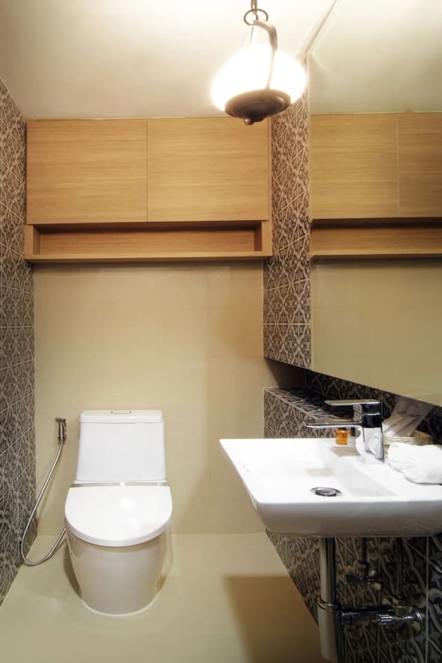 타패 게이트 빌라-Deluxe King Room with Bathtub-9