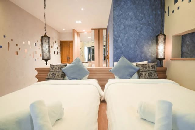 타패 게이트 빌라-Deluxe Twin Room with Bathtub-4