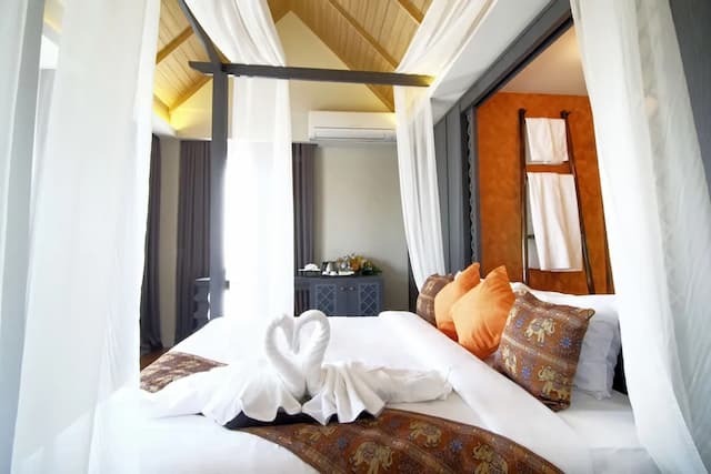 Tapae Gate Villa-Junior Suite-8