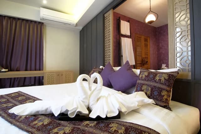 Tapae Gate Villa-Suite-3