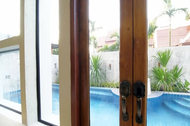 Tapae Gate Villa-Deluxe Room, Pool Access-11
