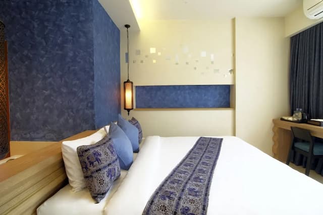 Tapae Gate Villa-Deluxe Room, Pool Access-4