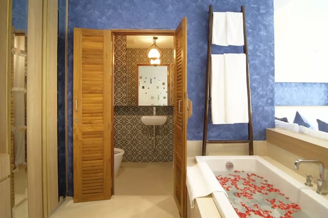 Tapae Gate Villa-Deluxe Room, Pool Access-13