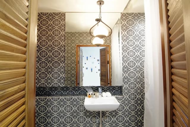 Tapae Gate Villa-Deluxe Room, Pool Access-19