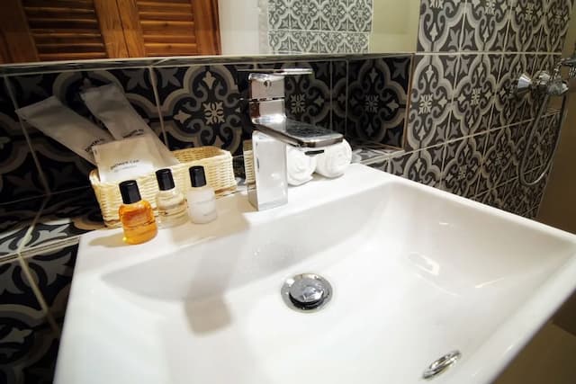 Tapae Gate Villa-Deluxe Room, Pool Access-18