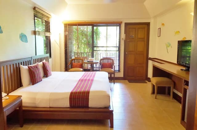 Birds and Bees Resort-Deluxe-3