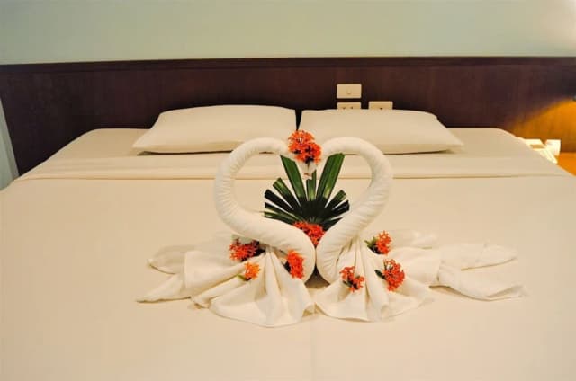 Birds and Bees Resort-Standard-10