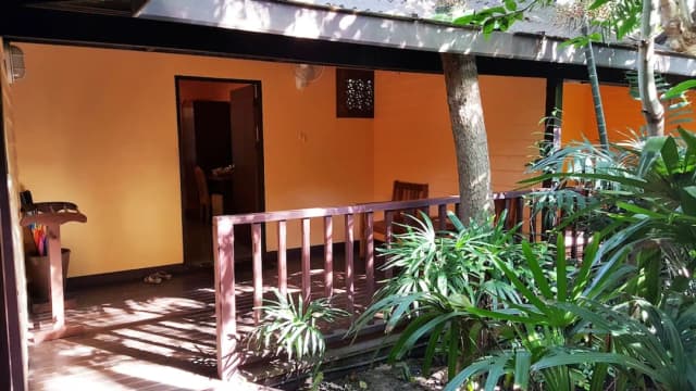 Birds and Bees Resort-Standard-12