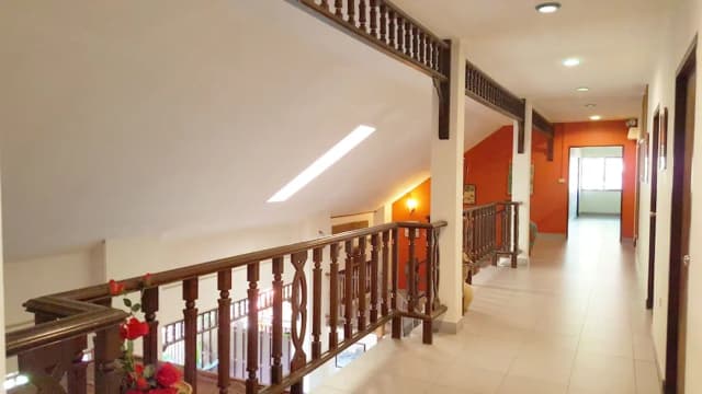 Birds and Bees Resort-Standard-13