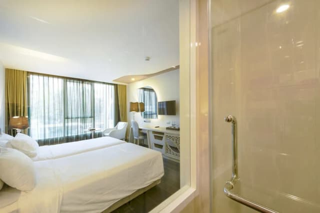 塔達公園景觀飯店-豪華客房, 泳池景觀-4