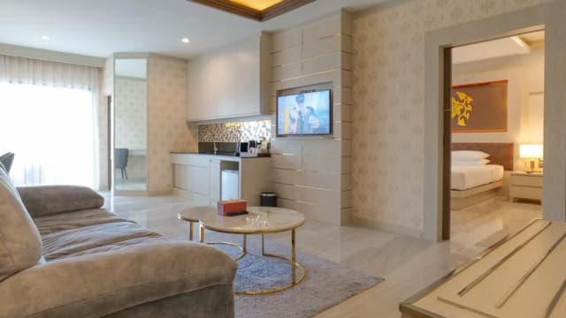 Quality Beach Resorts and Spa Patong-尊荣四人房, 1 间卧室, 无烟房, 泳池景观-5