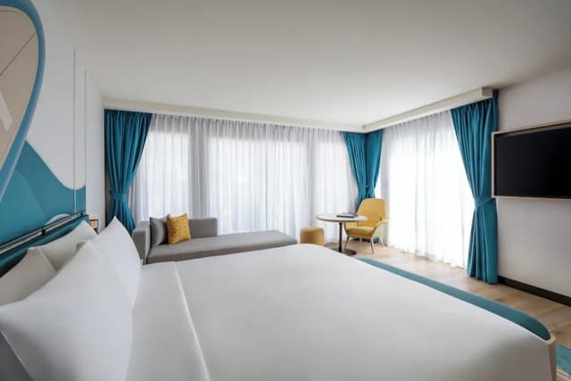 普吉島 M 社會飯店-客房, 露台 (Social King, Afterglow)-1