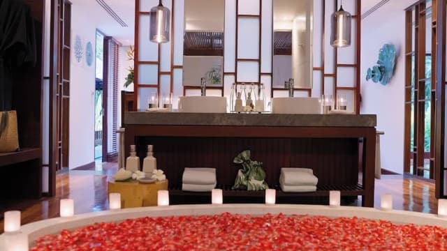 The Sarojin-Garden Residence (Ground Floor)-6