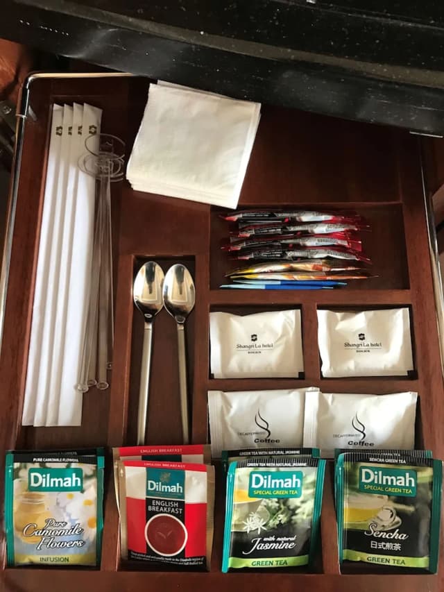 Shangri-La Bangkok-Shangri-La Wing, Deluxe Balcony Room, 1 King Bed-6