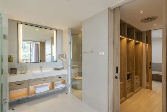 喀比奧南海灘假日度假飯店 - IHG 旗下飯店-套房, 1 張特大雙人床, 陽台, 海景-8