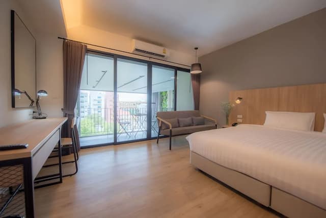 Mii Hotel Srinakarin-Pool Suite Room (Building A)-5