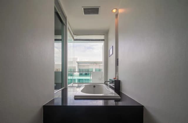 老布吉 - 卡隆海灘度假村-豪華客房, 浴缸, 泳池景-6