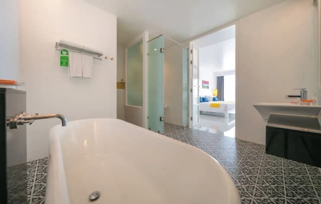 老布吉 - 卡隆海灘度假村-家庭客房, 1 間臥室, 非吸煙房, 浴缸-5