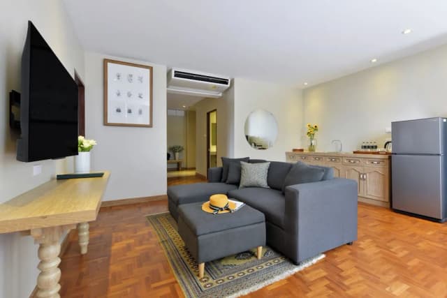 The Raintree Hotel Chiangmai-Family with Balcony Suite-2