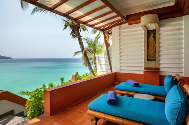 Mom Tri's Villa Royale-Pool Suite-2