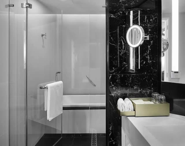 그란데 센터 포인트 수쿰윗 55-Executive Suite with Onsen Access-8