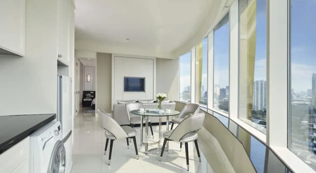 그란데 센터 포인트 수쿰윗 55-Grande Corner Suite with Onsen Access-4