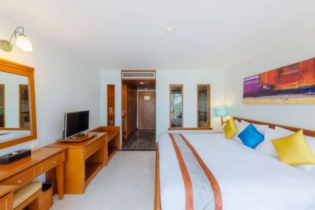 선셋 비치 리조트-디럭스룸, 수영장 전망-4