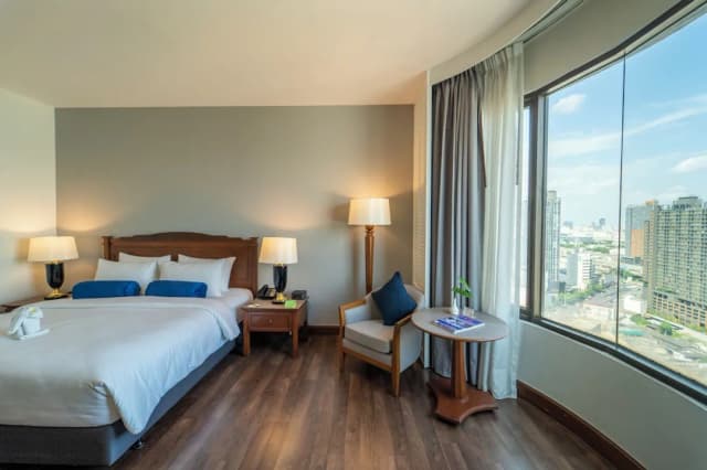 センチュリー・パーク・ホテル-Sky View Premier Room-16