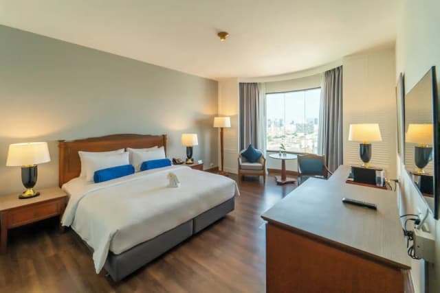 センチュリー・パーク・ホテル-Sky View Premier Room-13