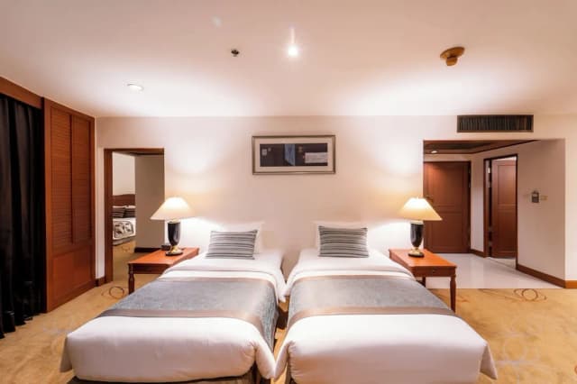 センチュリー・パーク・ホテル-Family Executive Suite, 2 Bedrooms-12