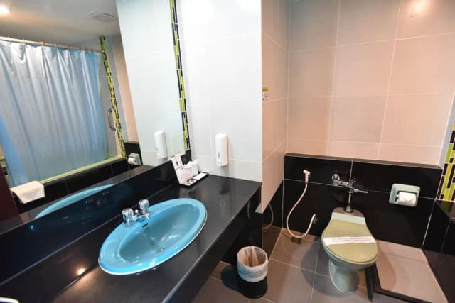 Siam Oriental Hotel-Siam Deluxe Twin-13