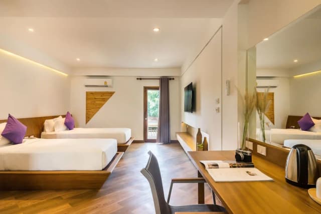 White Sand Samui Resort-Deluxe Room-5
