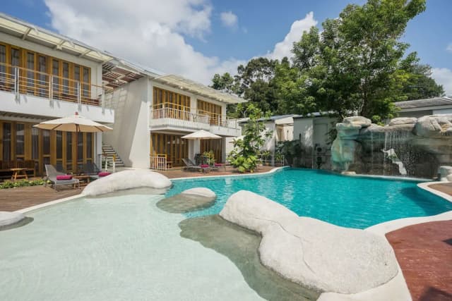 White Sand Samui Resort-Pool View-8