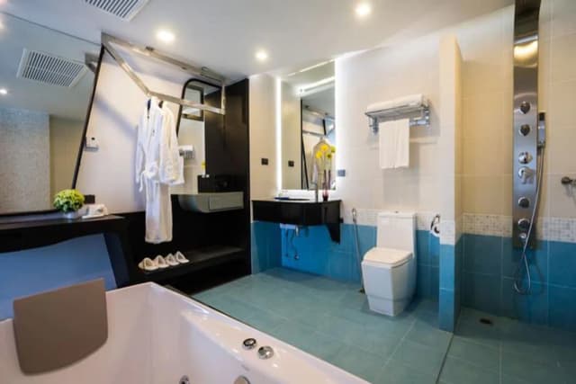 Blue Boat Hotel JC-Suite with Spa Bathtub-10