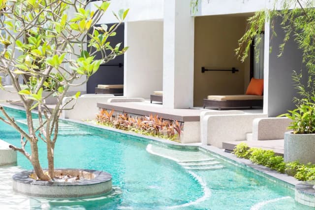 Deevana Plaza Phuket-Premier Waterfront-9