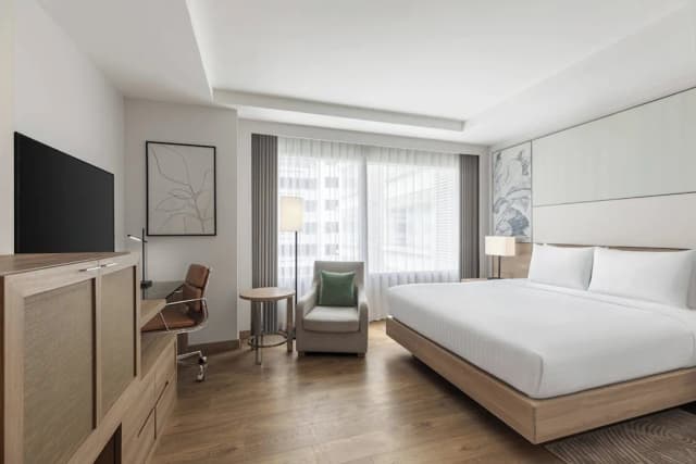 Courtyard by Marriott Bangkok-Room, 1 King Bed-1