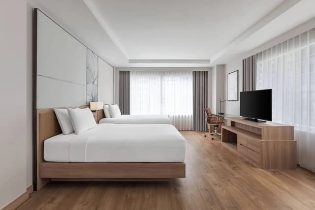 Courtyard by Marriott Bangkok-Family Room, 2 Double Beds-1