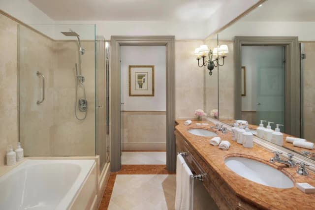 ジ エクセルシオール, ア ラグジュアリー コレクション ホテル, フィレンツェ-ジュニア スイート キングベッド 1 台-3