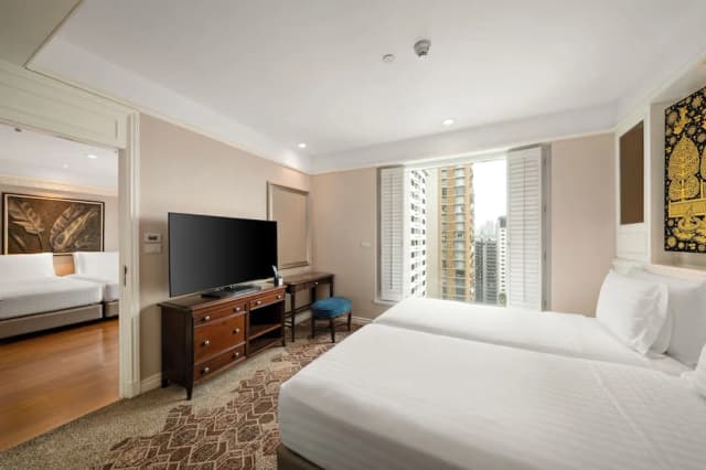 Grande Centre Point Ratchadamri-Grand Suite Quadruple Room-5