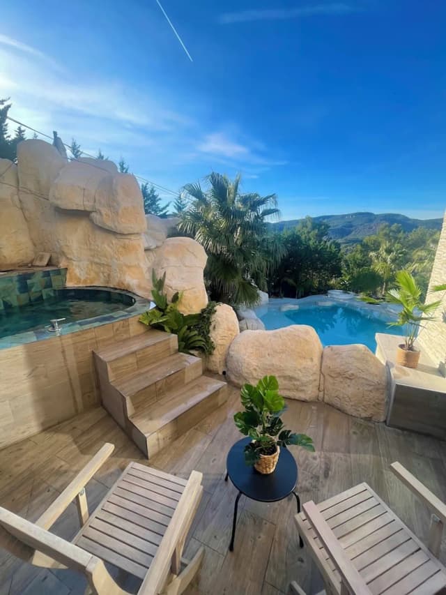 El Petit Mirador-Suite Tropical-1