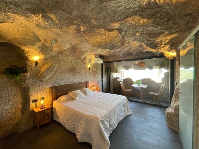 El Petit Mirador-Suite Kave-2