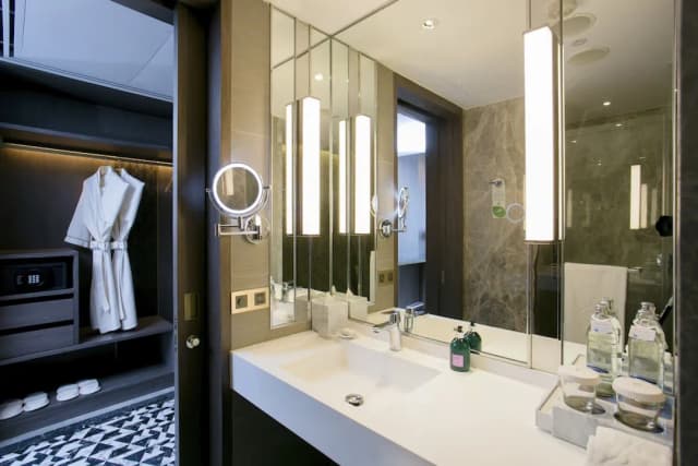 Centara Grand at CentralWorld-华丽客房, 1 张特大床 (Club)-4