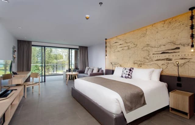 La Vela Khao Lak-Deluxe Poolside King-1