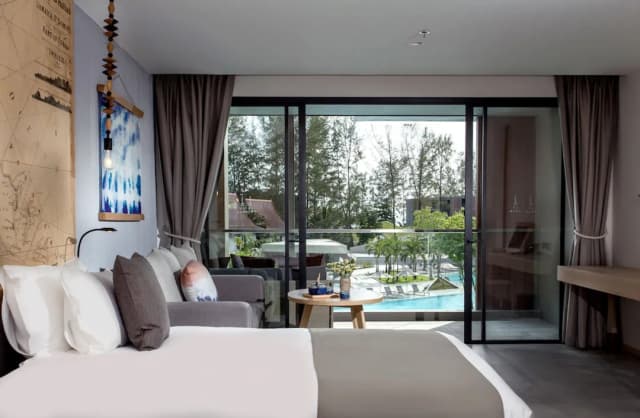 La Vela Khao Lak-Deluxe Poolside King-3