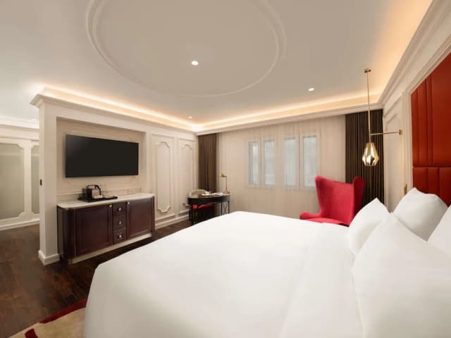 Hotel de l'Opera Hanoi - Mgallery-华丽客房, 1 张特大床-1