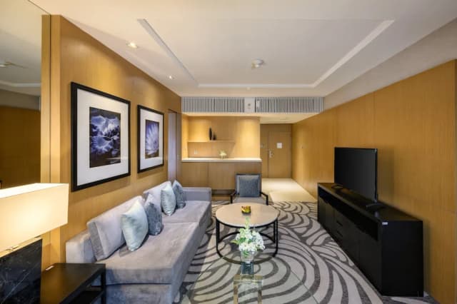 Centara Grand at Central Plaza Ladprao Bangkok-行政套房, 1 张特大床 (Club King)-1