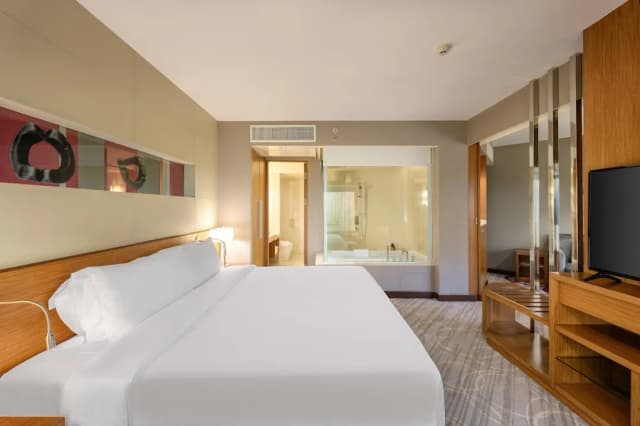 Centara Grand at Central Plaza Ladprao Bangkok-华丽套房, 1 张特大床 (Premium Deluxe Club)-9